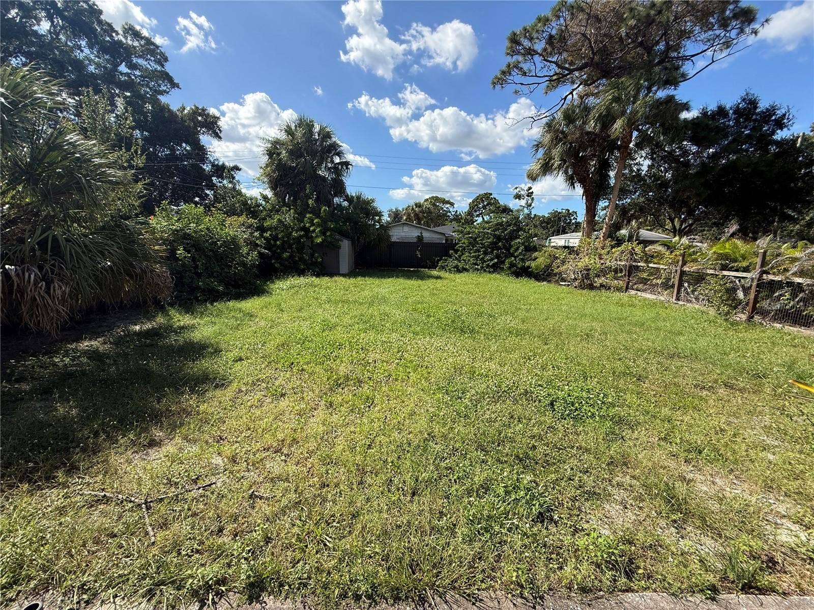 604 S BAYVIEW BOULEVARD, Oldsmar, FL 34677 604 S BAYVIEW BOULEVARD, Oldsmar, FL 34677