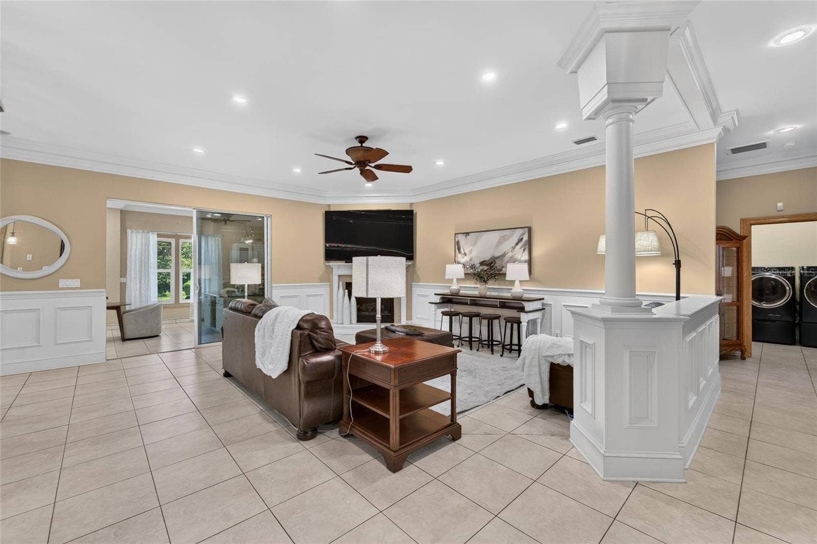 1009 EMERALD CREEK DRIVE, Valrico, FL 33596 1009 EMERALD CREEK DRIVE, Valrico, FL 33596
