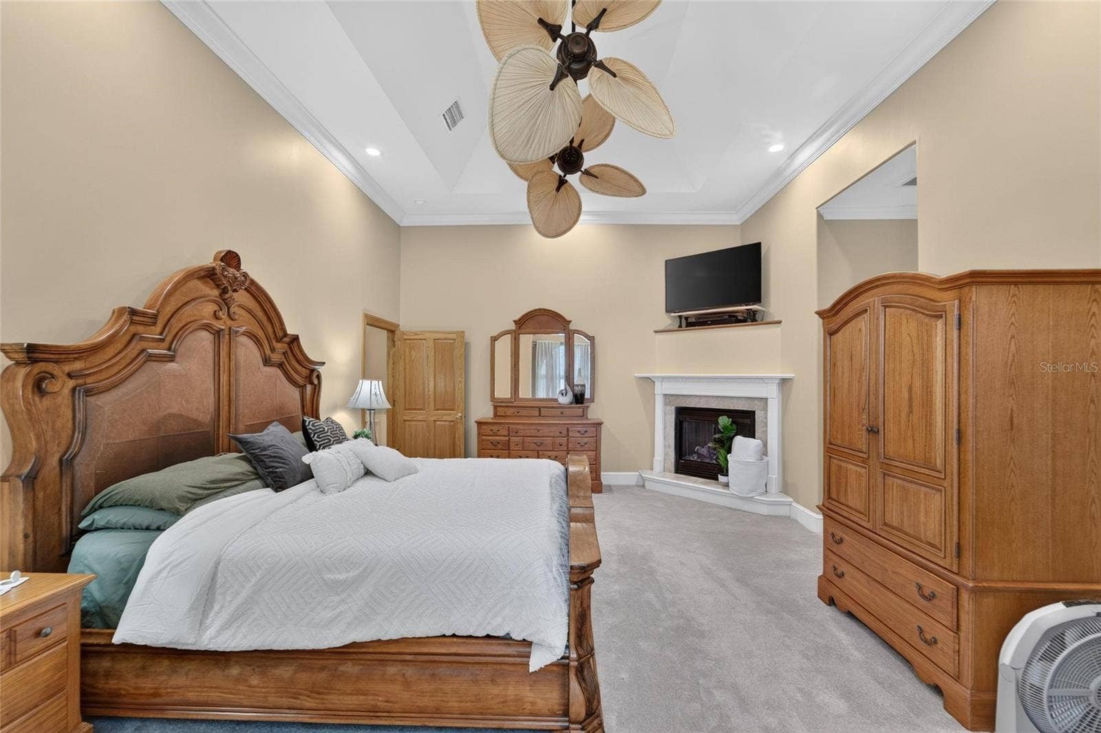1009 EMERALD CREEK DRIVE, Valrico, FL 33596 Primary bedroom