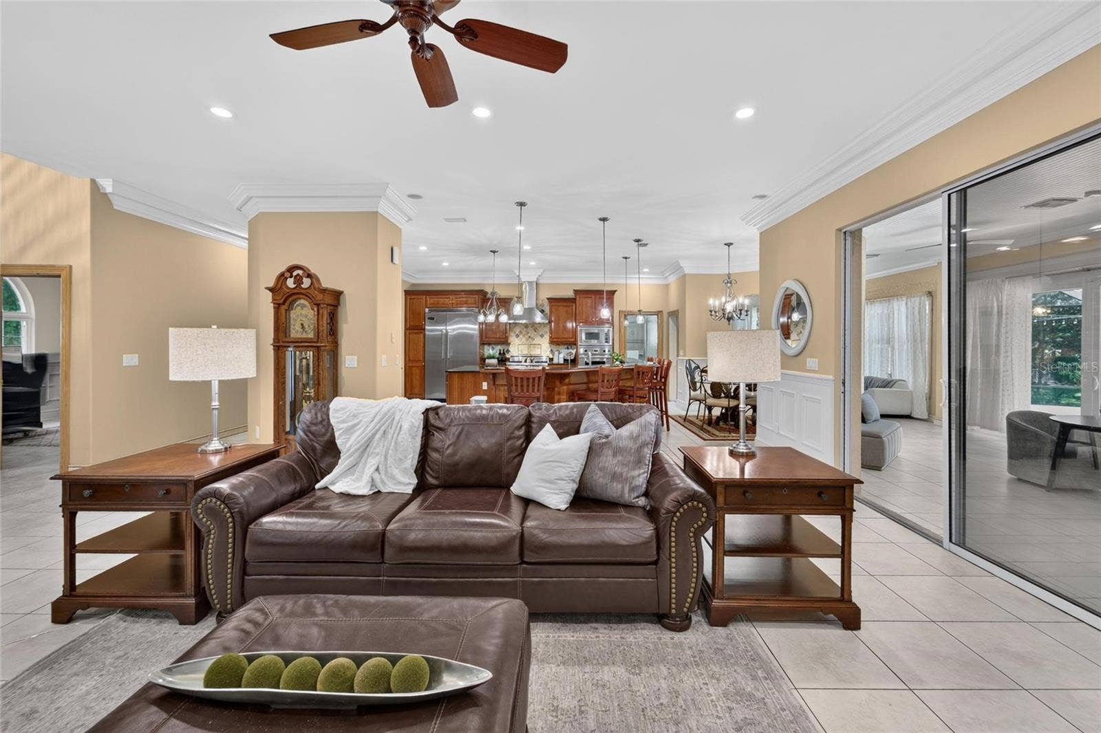 1009 EMERALD CREEK DRIVE, Valrico, FL 33596 1009 EMERALD CREEK DRIVE, Valrico, FL 33596