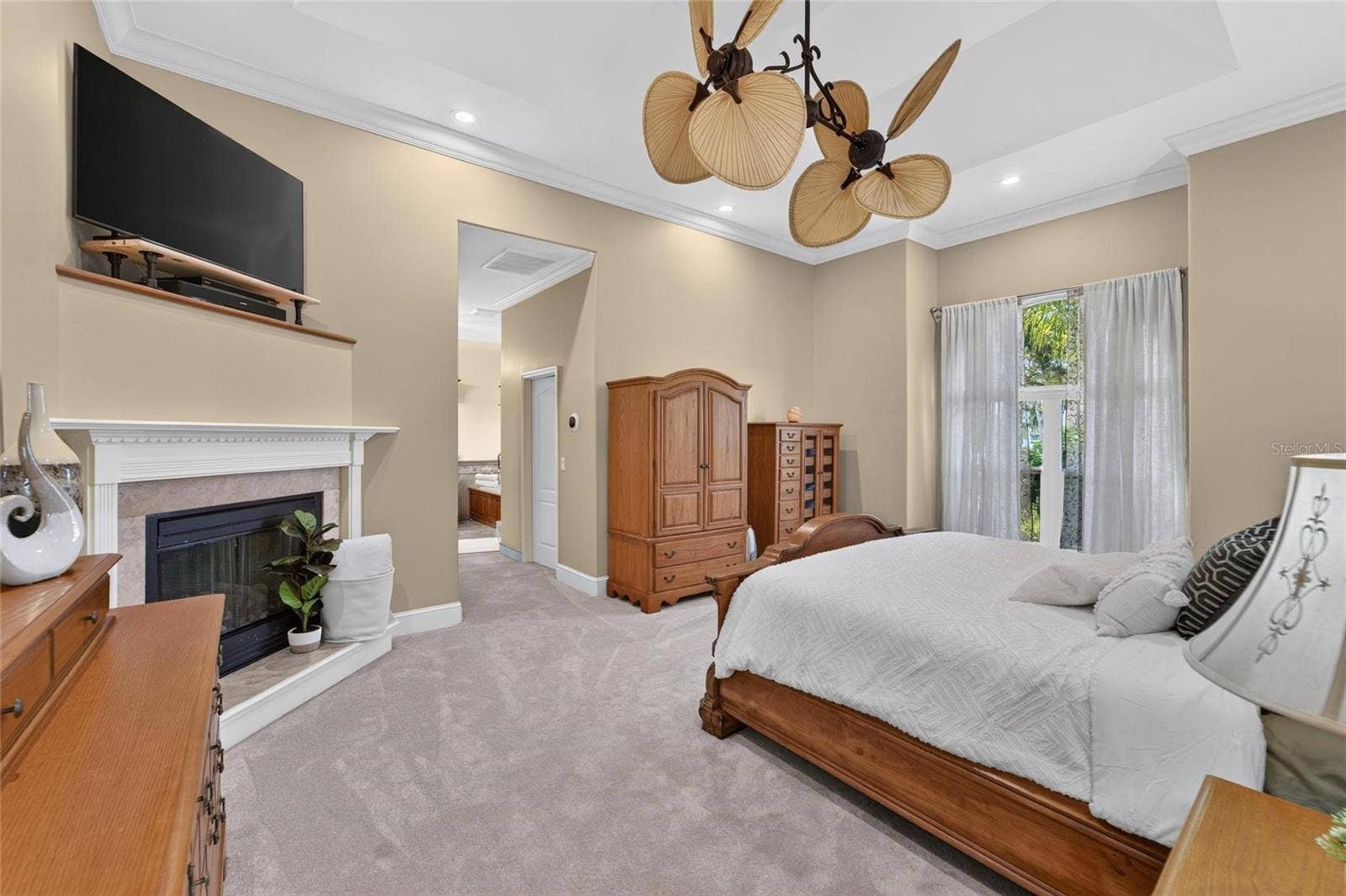 1009 EMERALD CREEK DRIVE, Valrico, FL 33596 Primary bedroom