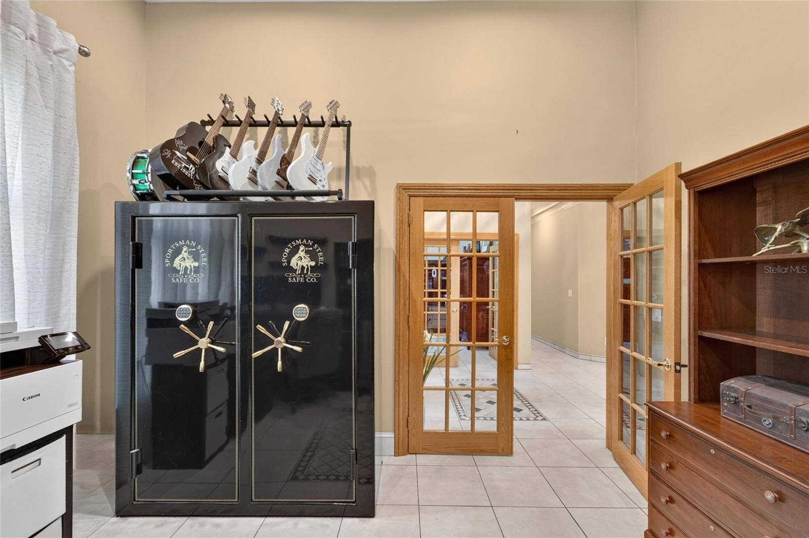 1009 EMERALD CREEK DRIVE, Valrico, FL 33596 Office 1