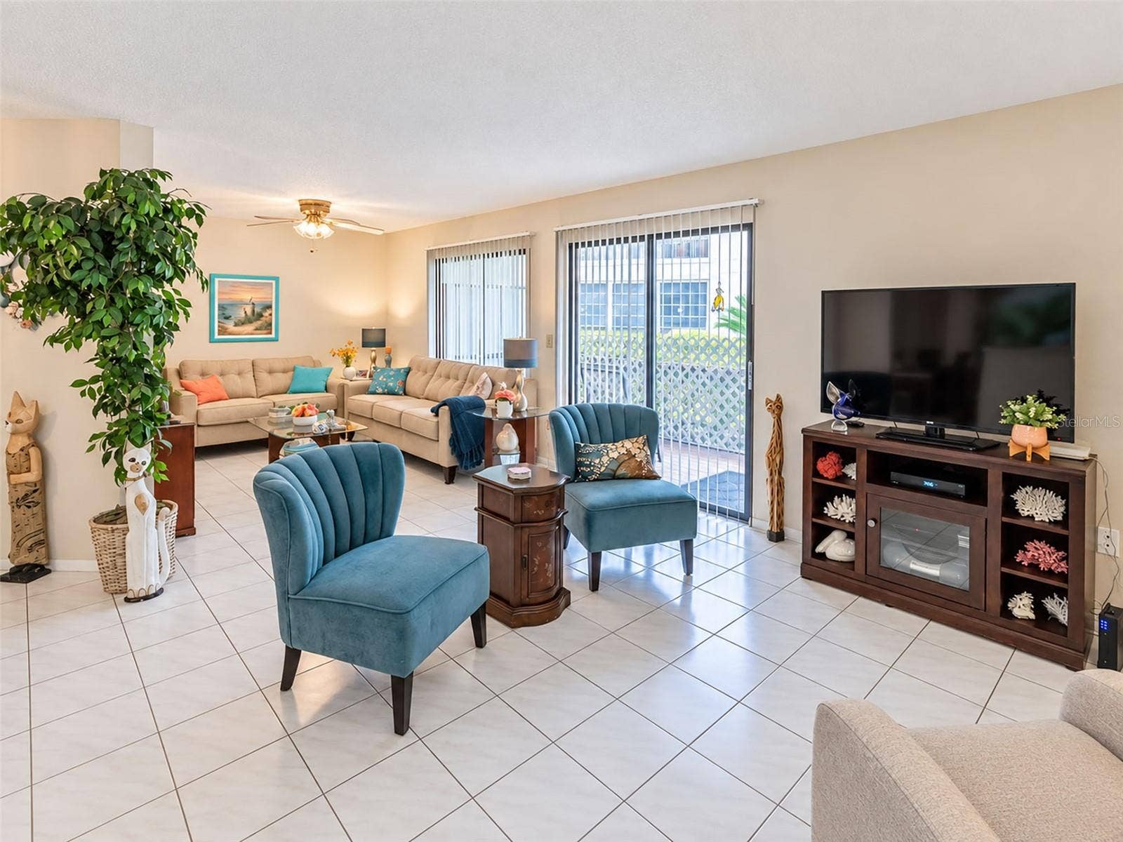 6016 LAKETREE LANE, #C, Temple Terrace, FL 33617 6016 LAKETREE LANE, #C, Temple Terrace, FL 33617