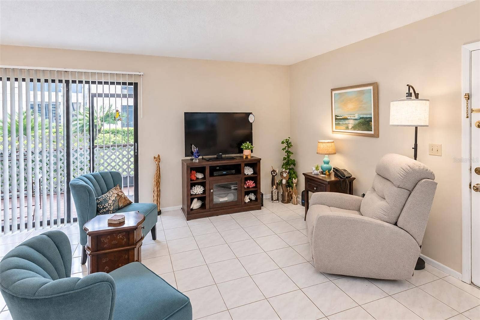 6016 LAKETREE LANE, #C, Temple Terrace, FL 33617 6016 LAKETREE LANE, #C, Temple Terrace, FL 33617