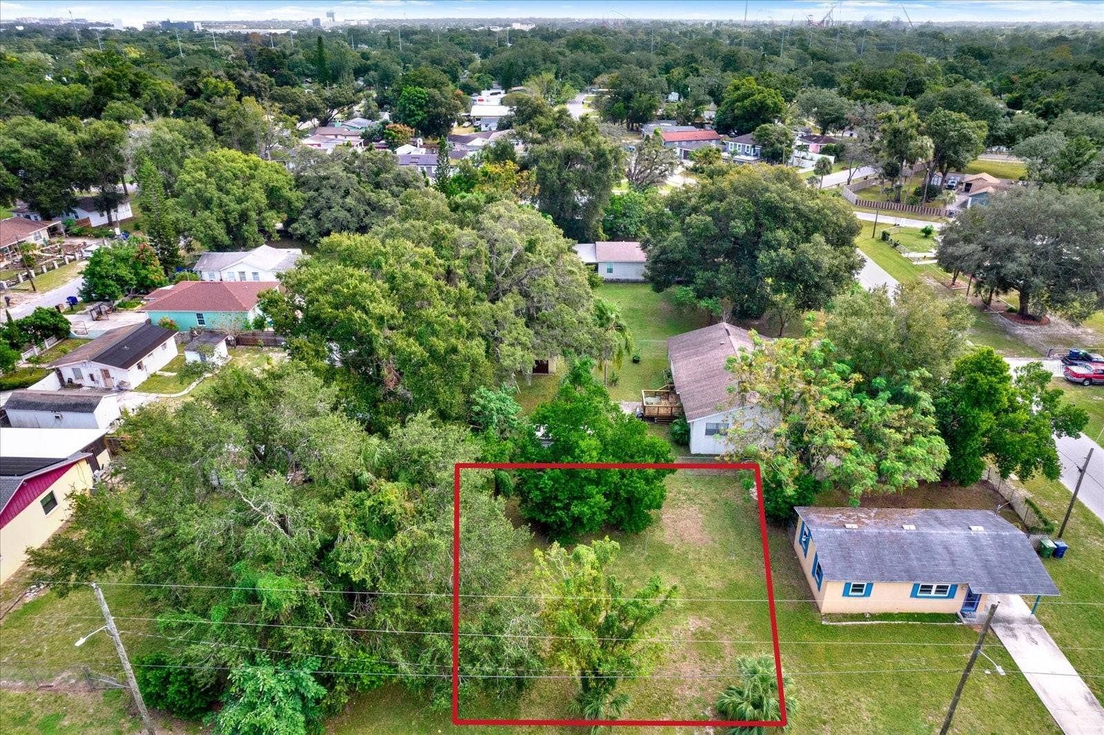 1602 E ANNONA AVENUE, Tampa, FL 33612 1602 E ANNONA AVENUE, Tampa, FL 33612