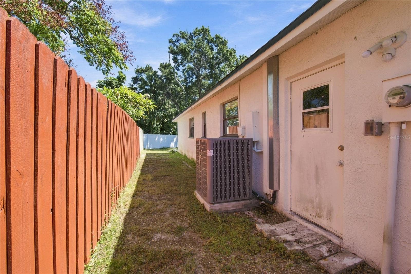 12805 98TH STREET, Largo, FL 33773 12805 98TH STREET, Largo, FL 33773