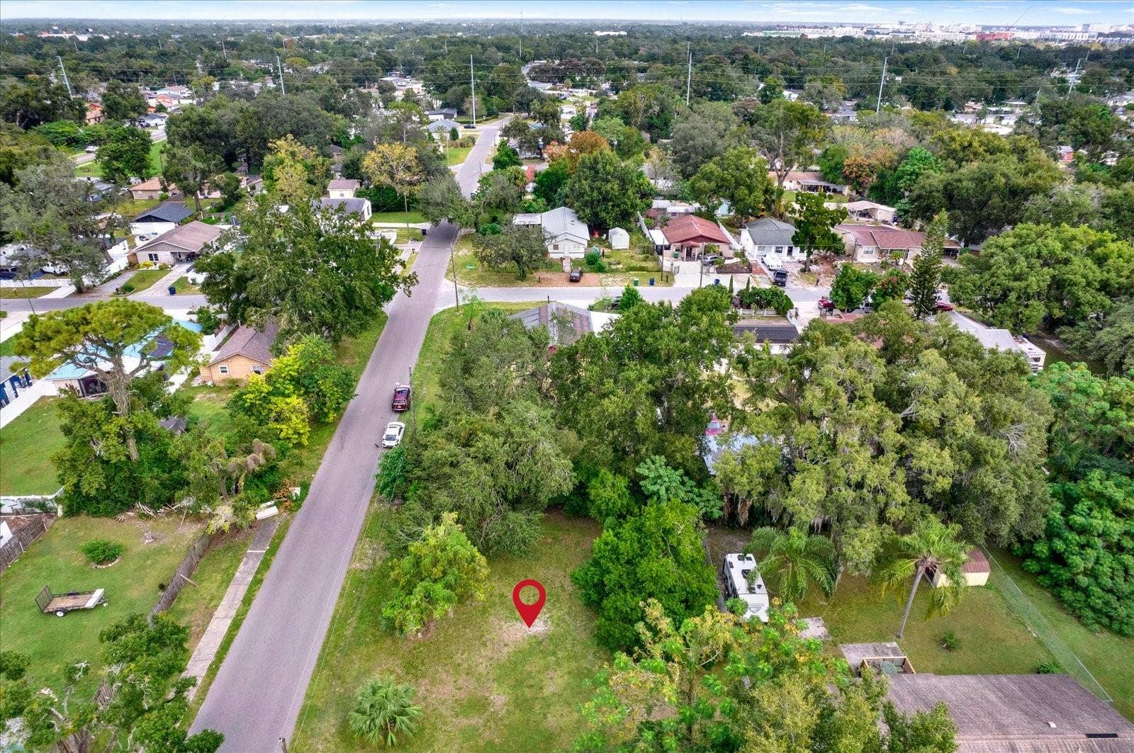 10105 N 16TH STREET, Tampa, FL 33612