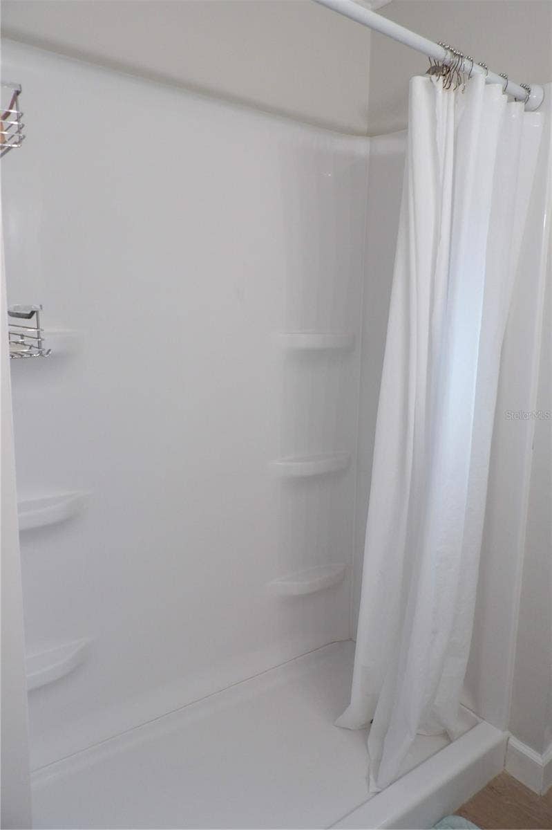 6608 ROOSEVELT DRIVE, Port Richey, FL 34668 Large walk in shower