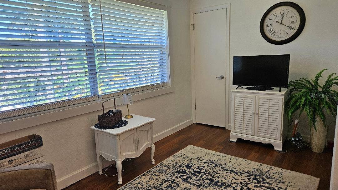 10036 63RD AVENUE N, #25, St Petersburg, FL 33708 OTHER SIDE OF FLORIDA ROOM