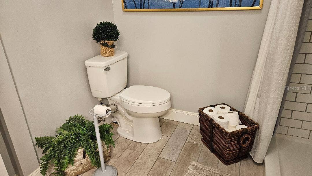 10036 63RD AVENUE N, #25, St Petersburg, FL 33708 UPDATED BATHROOMWITH WALK IN SHOWER