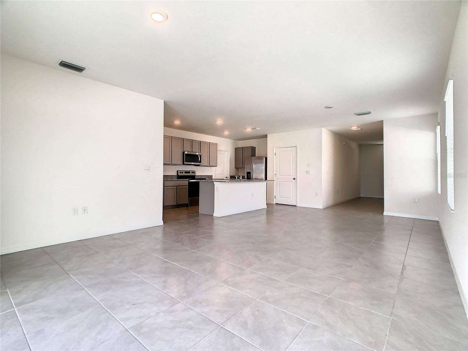 16506 MOSAIC OAR DRIVE, Wimauma, FL 33598