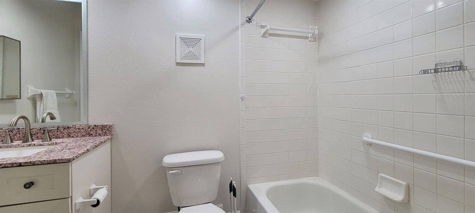 11351 SHIPWATCH LANE, #1840, Largo, FL 33774 11351 SHIPWATCH LANE, #1840, Largo, FL 33774