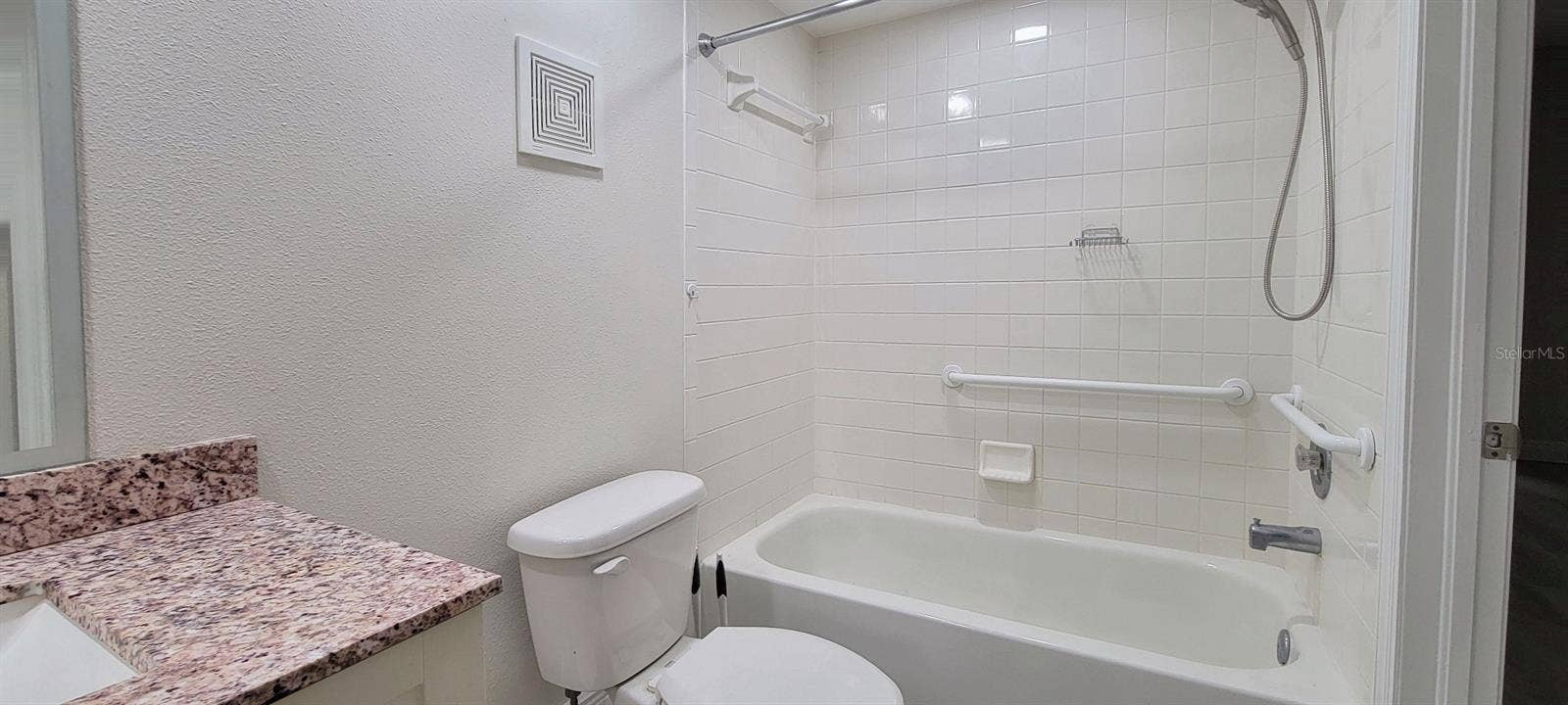 11351 SHIPWATCH LANE, #1840, Largo, FL 33774 11351 SHIPWATCH LANE, #1840, Largo, FL 33774