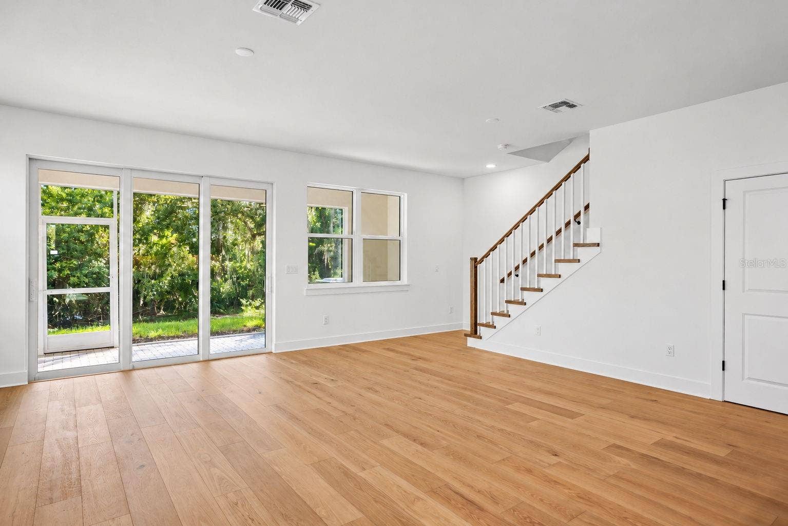1585 SANDHILL COURT, Palm Harbor, FL 34684 1585 SANDHILL COURT, Palm Harbor, FL 34684