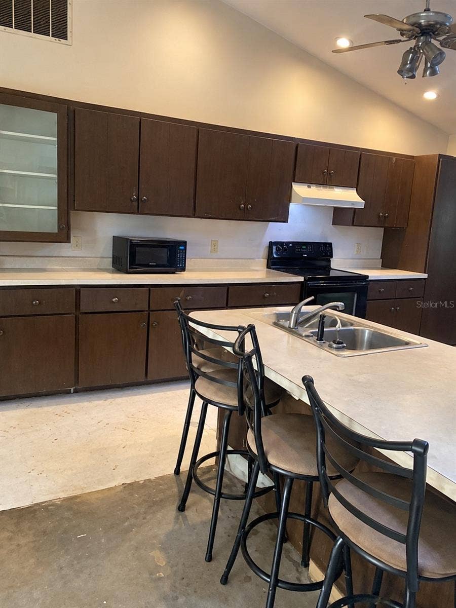 16100 SE 170TH AVENUE, Weirsdale, FL 32195 16100 SE 170TH AVENUE, Weirsdale, FL 32195