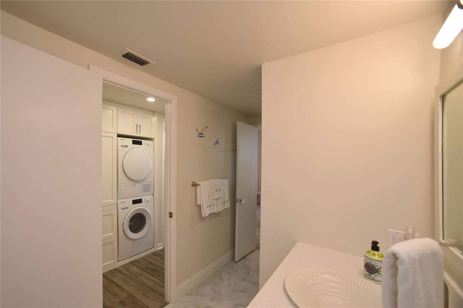 3820 GULF BOULEVARD, #306, St Pete Beach, FL 33706 3820 GULF BOULEVARD, #306, St Pete Beach, FL 33706
