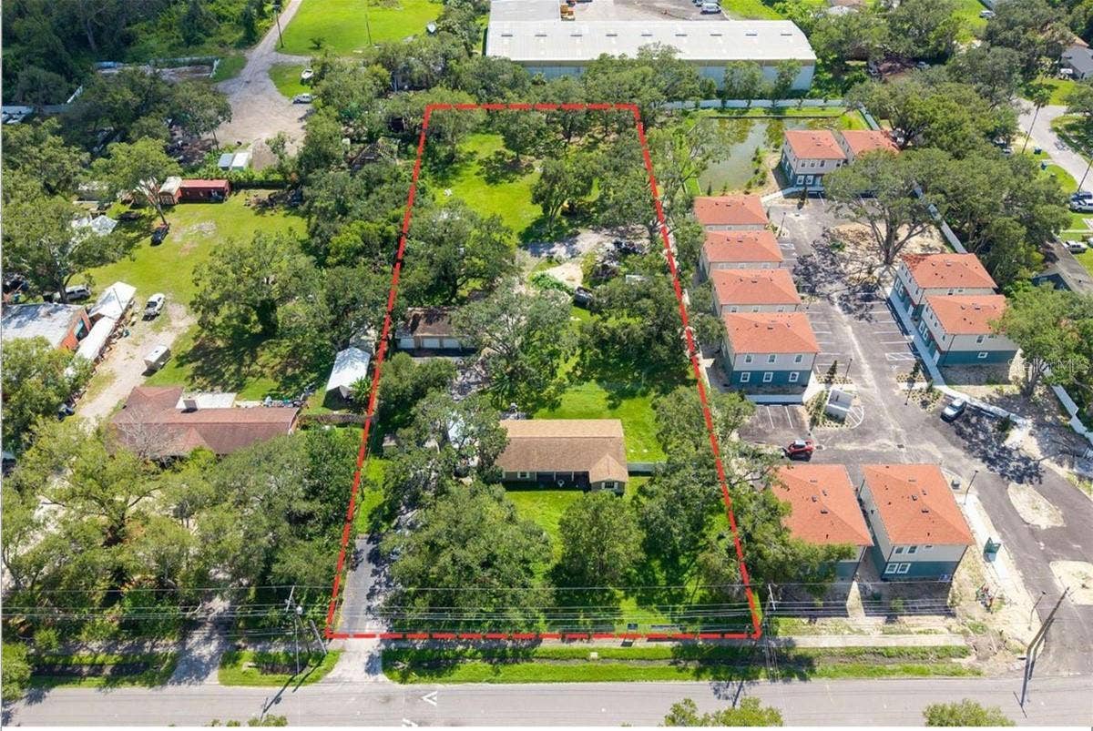7201 E 21ST AVENUE, Tampa, FL 33619 7201 E 21ST AVENUE, Tampa, FL 33619