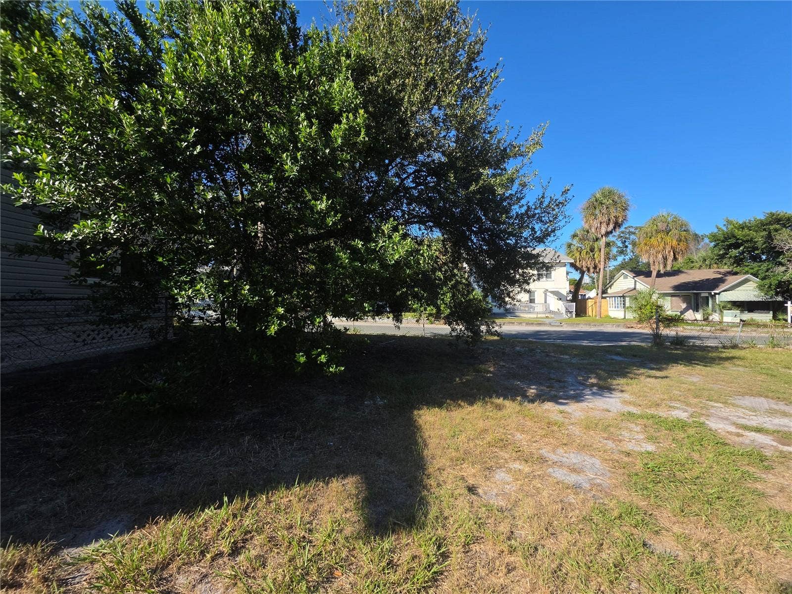 820 PARIS AVENUE S, St Petersburg, FL 33701 820 PARIS AVENUE S, St Petersburg, FL 33701