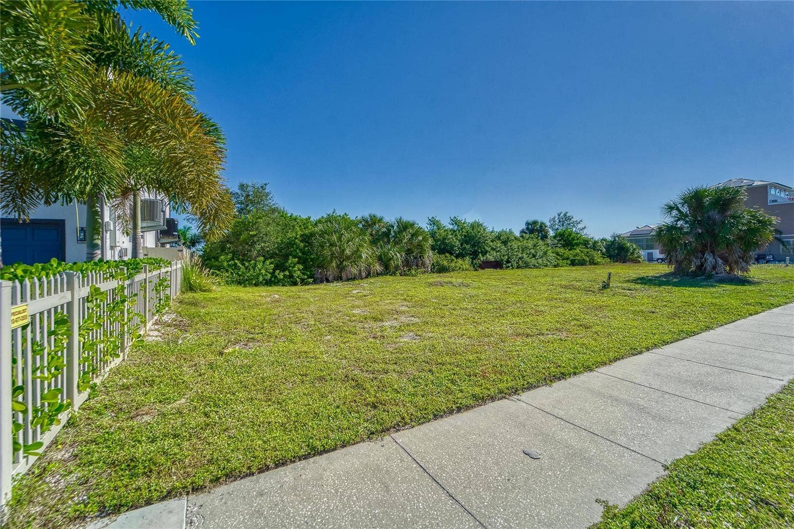 APOLLO BEACH BOULEVARD, Apollo Beach, FL 33572 APOLLO BEACH BOULEVARD, Apollo Beach, FL 33572