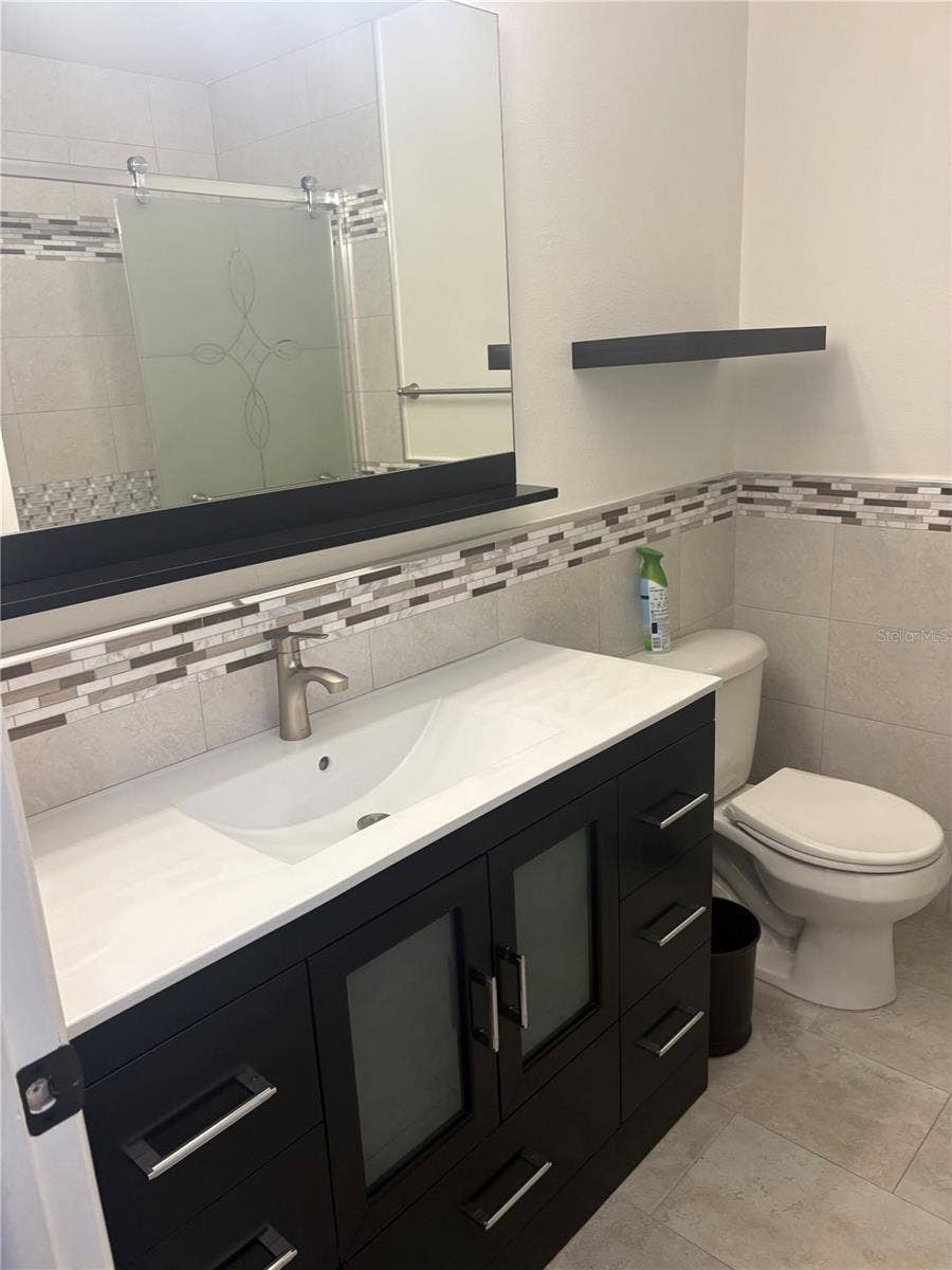 14116 VILLAGE TERRACE DRIVE, Tampa, FL 33625 Master Bathrrom .