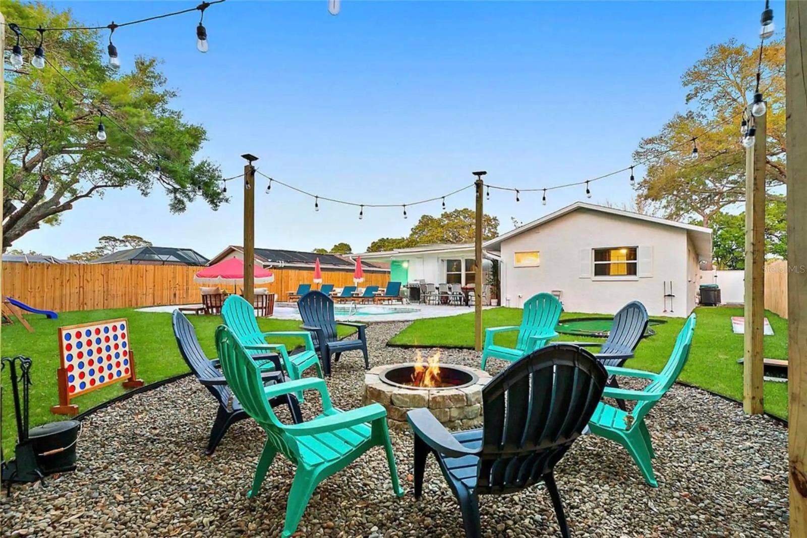8686 124TH WAY, Seminole, FL 33772