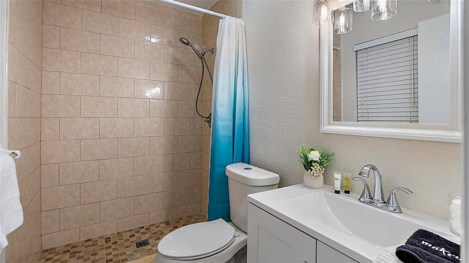 8686 124TH WAY, Seminole, FL 33772