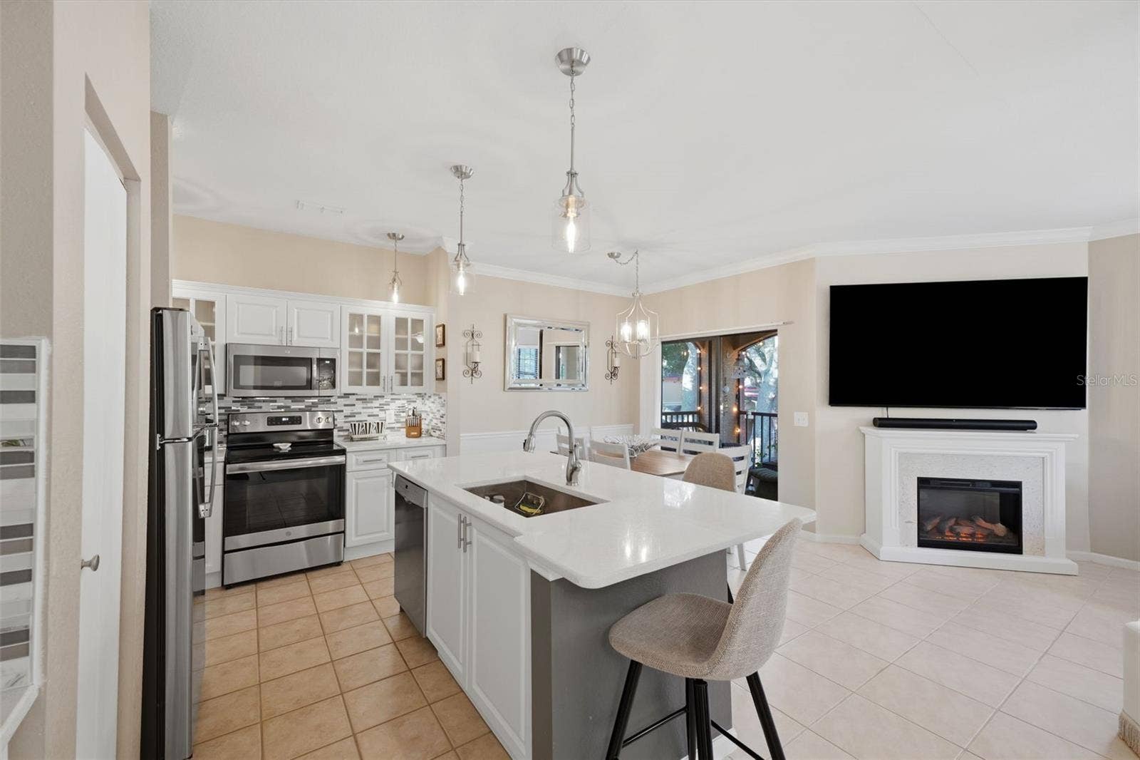 2171 PORTOFINO PLACE, #27-28, Palm Harbor, FL 34683 2171 PORTOFINO PLACE, #27-28, Palm Harbor, FL 34683