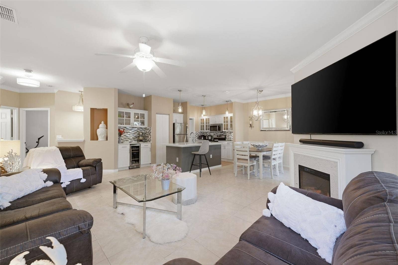 2171 PORTOFINO PLACE, #27-28, Palm Harbor, FL 34683 2171 PORTOFINO PLACE, #27-28, Palm Harbor, FL 34683