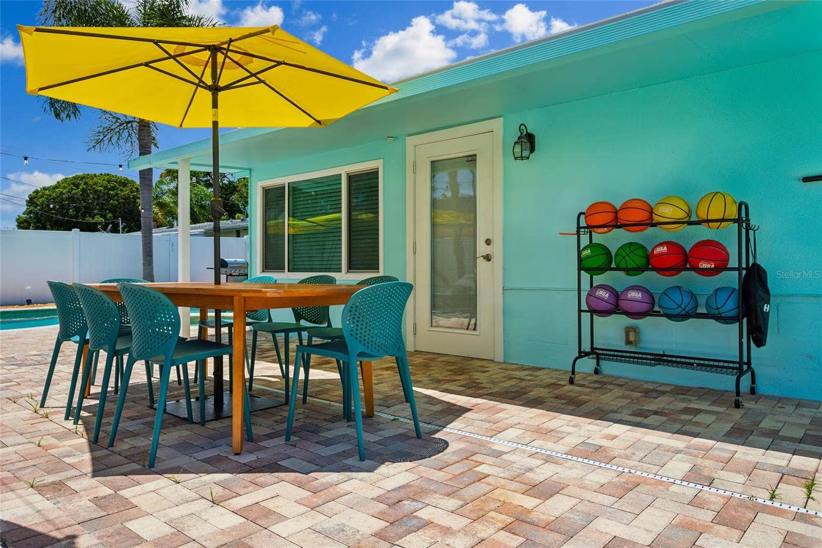 11668 83RD AVENUE, Seminole, FL 33772 11668 83RD AVENUE, Seminole, FL 33772