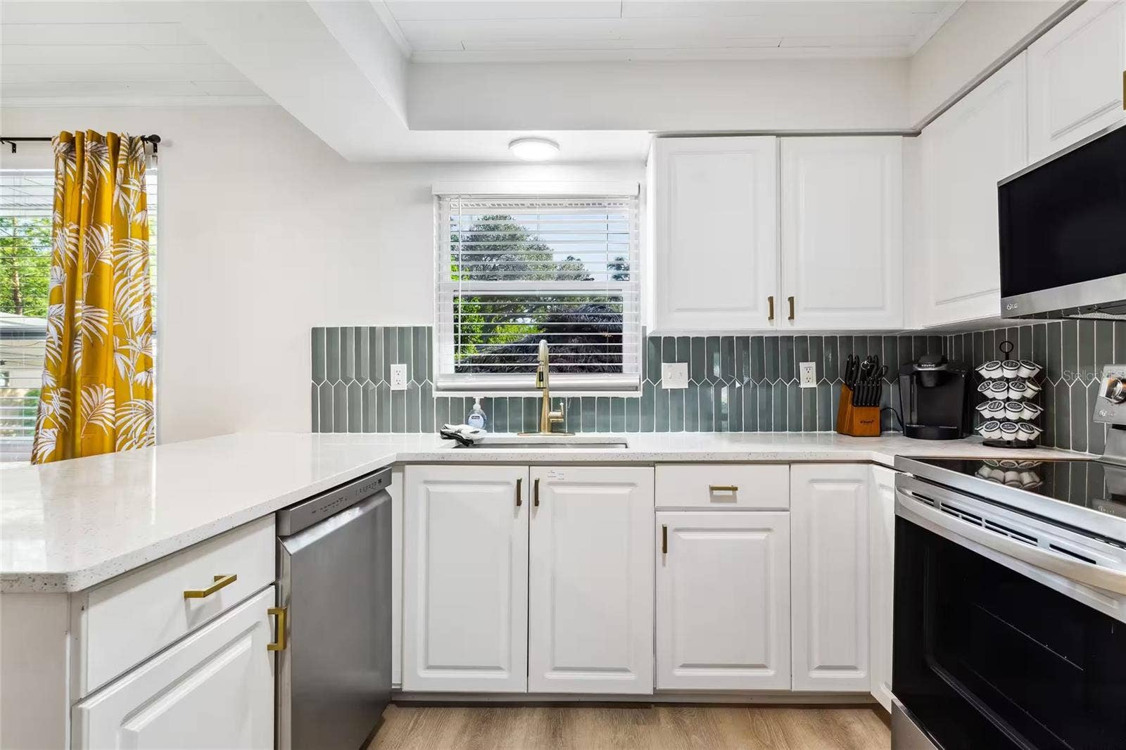 14180 85TH AVENUE N, Seminole, FL 33776 14180 85TH AVENUE N, Seminole, FL 33776