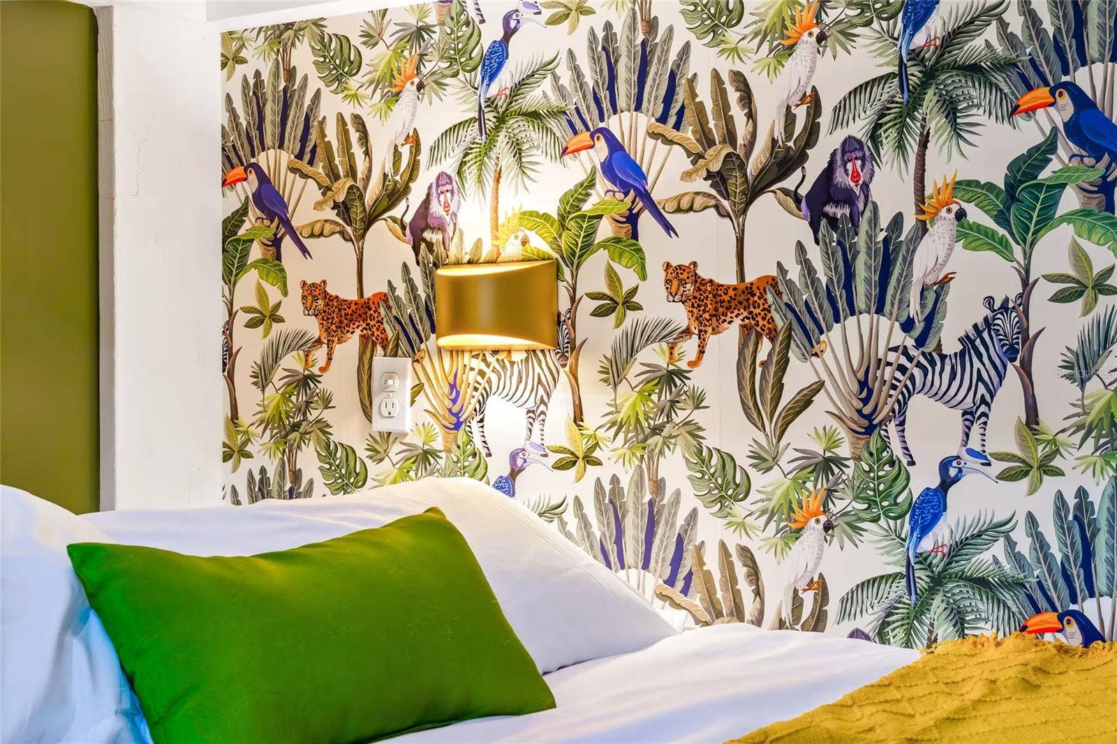 14180 85TH AVENUE N, Seminole, FL 33776 14180 85TH AVENUE N, Seminole, FL 33776