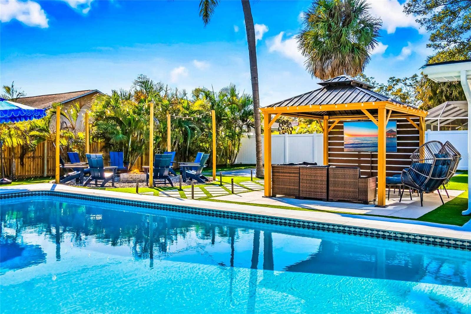 164 23RD AVENUE SW, Seminole, FL 33778 164 23RD AVENUE SW, Seminole, FL 33778