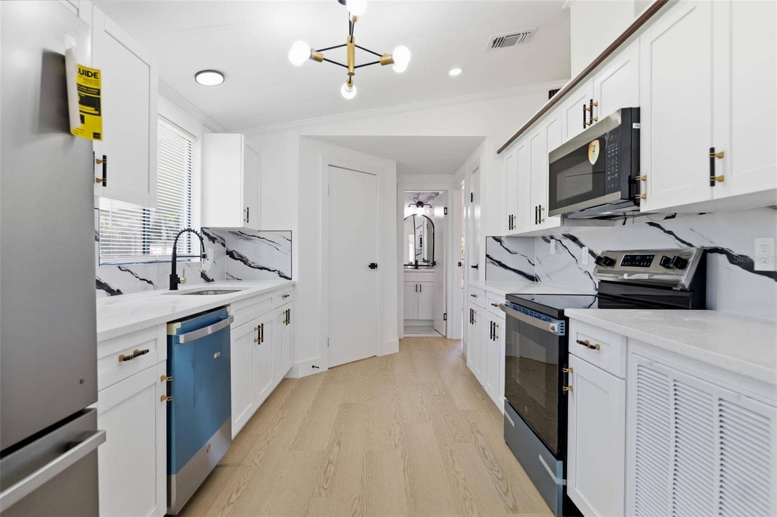 8036 S MEADOWVIEW CIR, Tampa, FL 33625 8036 S MEADOWVIEW CIR, Tampa, FL 33625