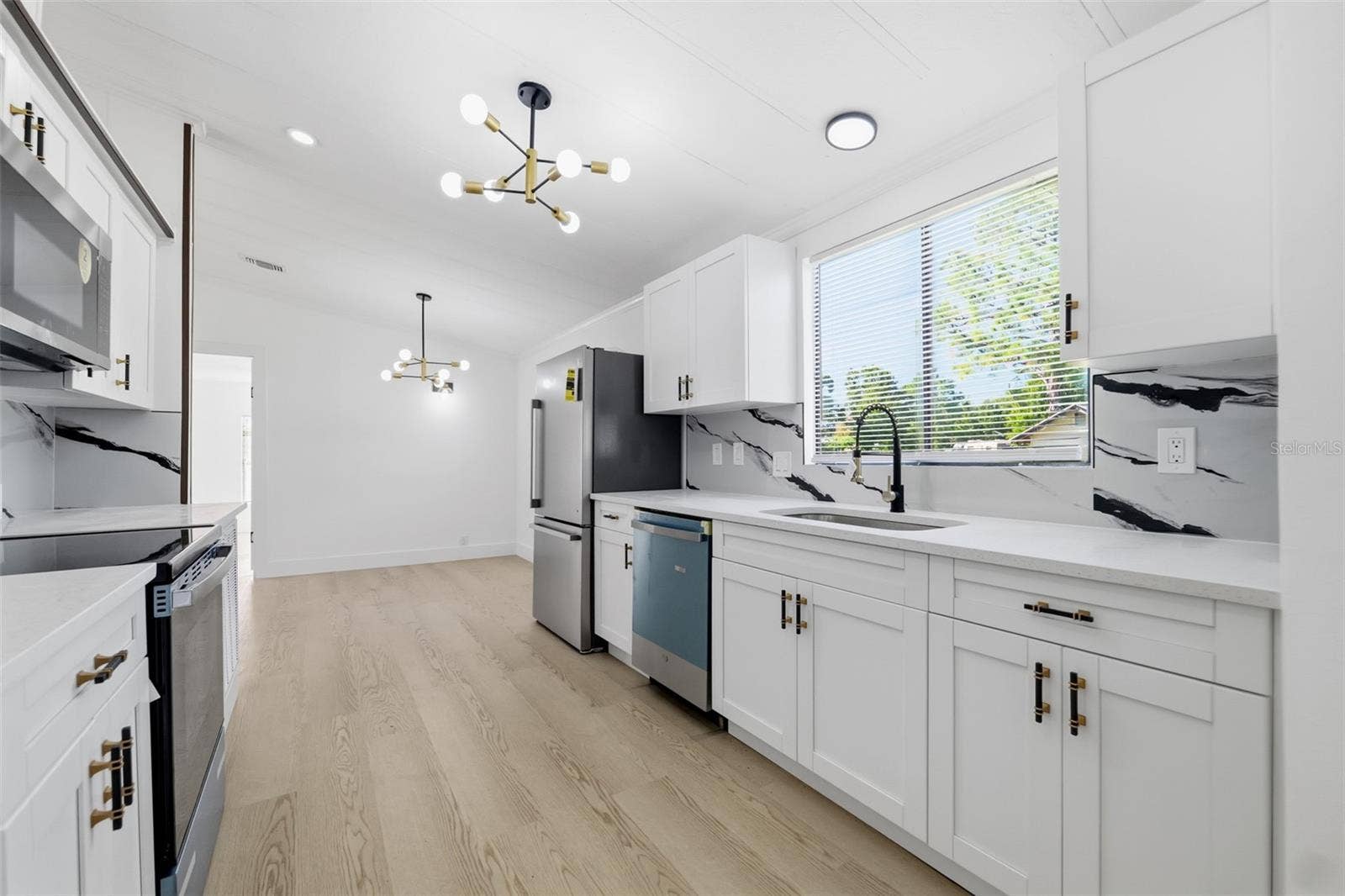 8036 S MEADOWVIEW CIR, Tampa, FL 33625 8036 S MEADOWVIEW CIR, Tampa, FL 33625