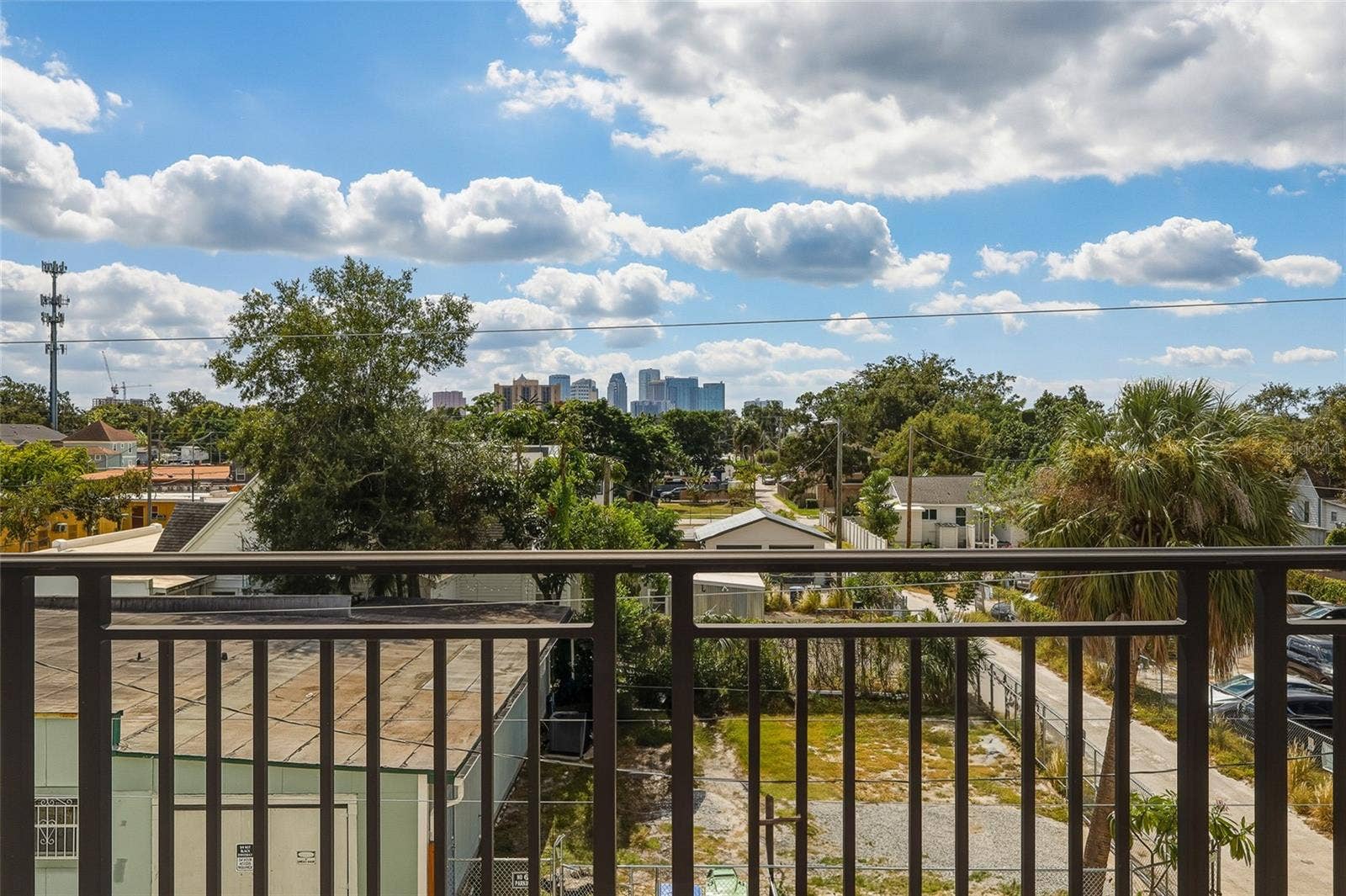 120 E GLADYS STREET, #5, Tampa, FL 33602 120 E GLADYS STREET, #5, Tampa, FL 33602