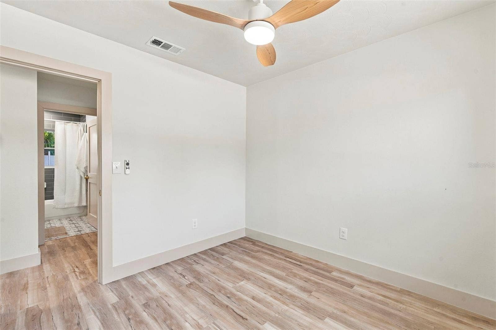 1405 ARDEN AVENUE, Clearwater, FL 33755 1405 ARDEN AVENUE, Clearwater, FL 33755