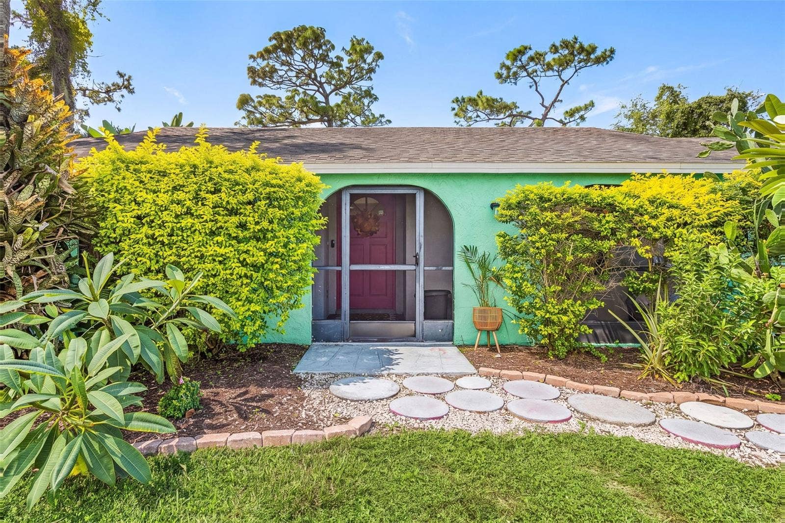 184 KARLOW AVENUE, Lehigh Acres, FL 33974 184 KARLOW AVENUE, Lehigh Acres, FL 33974