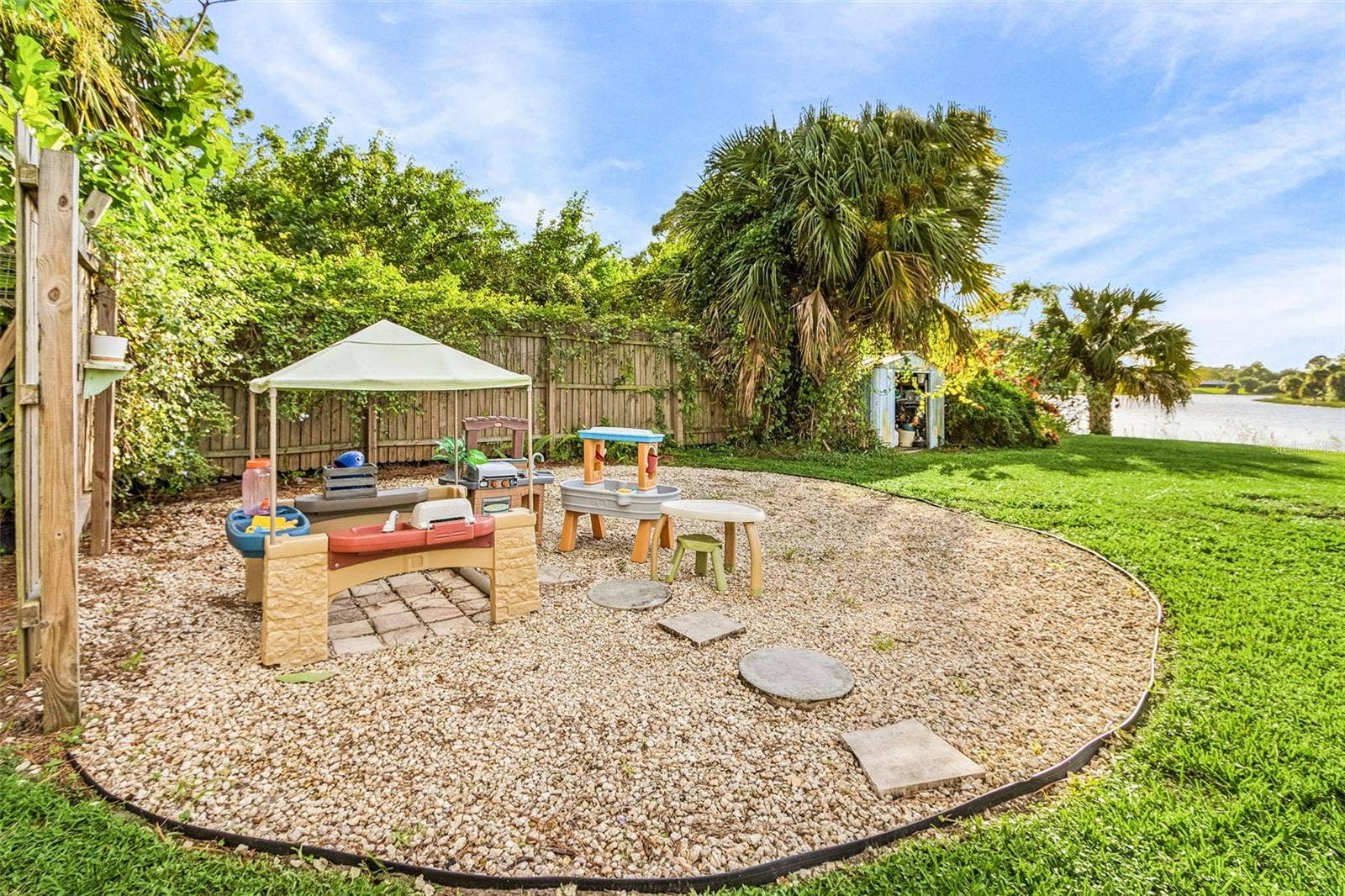 184 KARLOW AVENUE, Lehigh Acres, FL 33974 184 KARLOW AVENUE, Lehigh Acres, FL 33974
