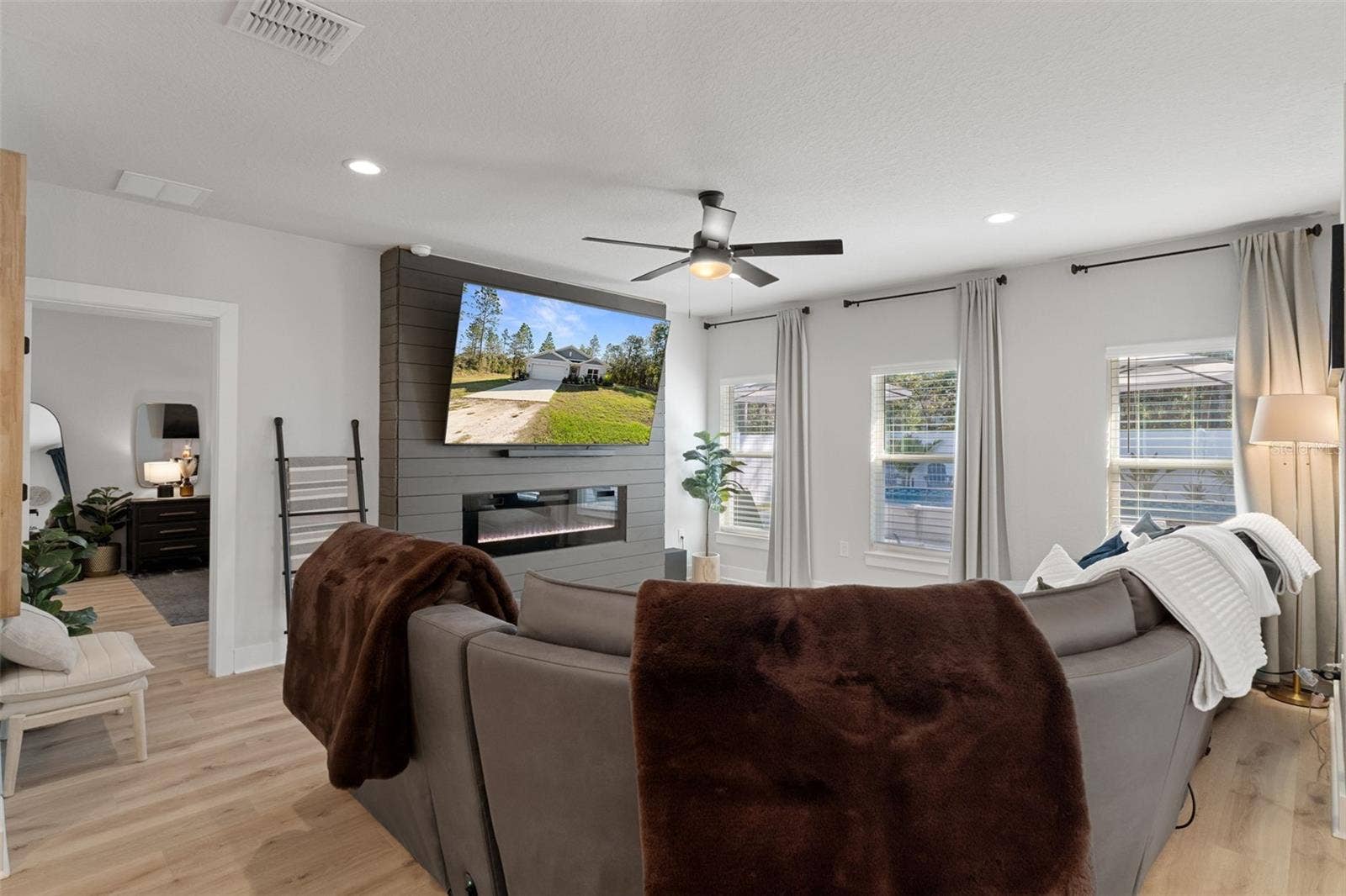 16204 MALDEN ROAD, Weeki Wachee, FL 34614 16204 MALDEN ROAD, Weeki Wachee, FL 34614