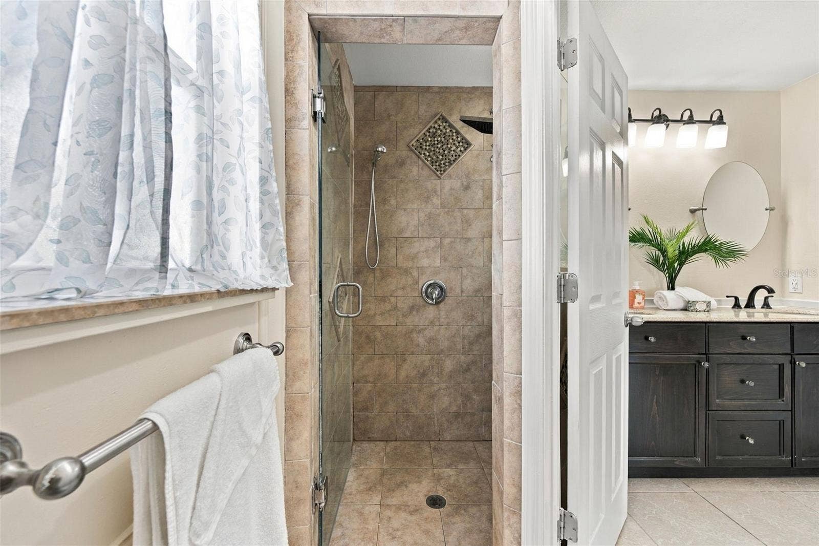 1509 RIDGE SHORE DRIVE, Tarpon Springs, FL 34689 primary shower
