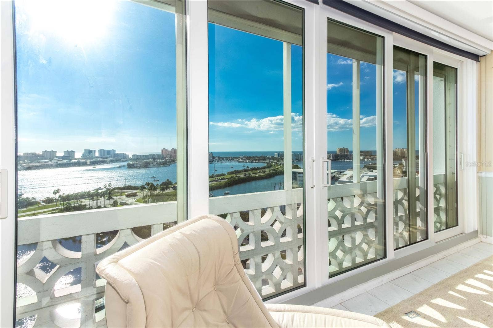 31 ISLAND WAY, #1507, Clearwater Beach, FL 33767 31 ISLAND WAY, #1507, Clearwater Beach, FL 33767