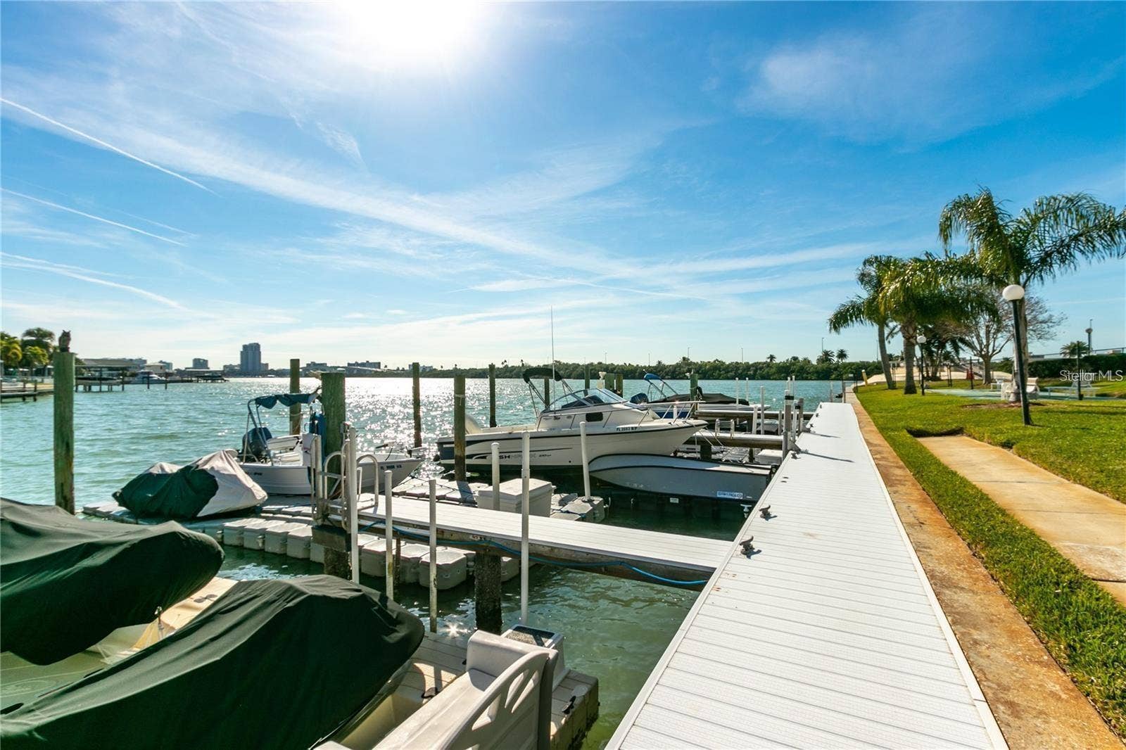 31 ISLAND WAY, #1507, Clearwater Beach, FL 33767 31 ISLAND WAY, #1507, Clearwater Beach, FL 33767