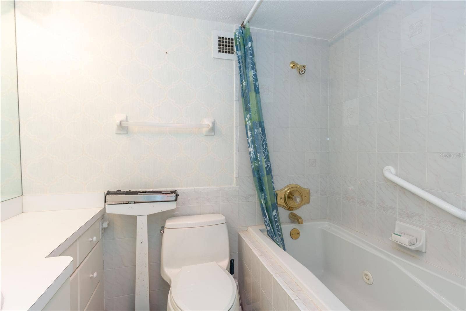 31 ISLAND WAY, #1507, Clearwater Beach, FL 33767 31 ISLAND WAY, #1507, Clearwater Beach, FL 33767