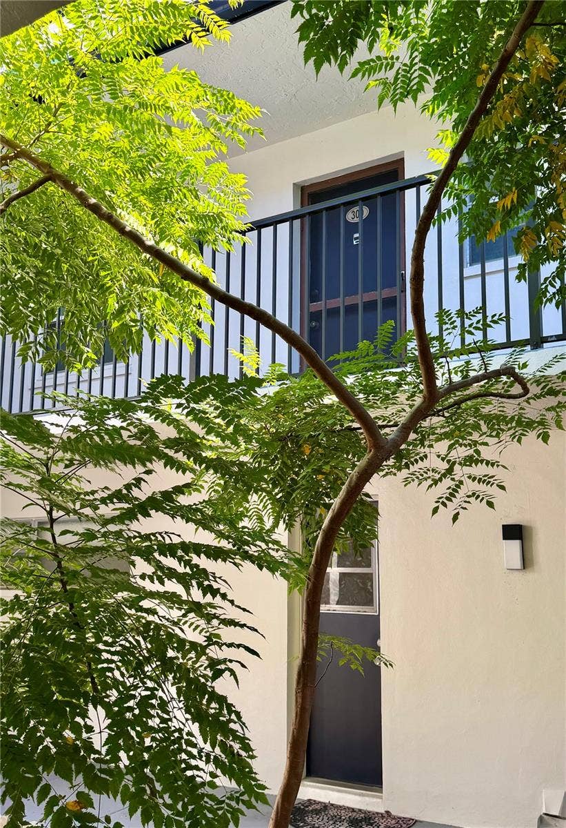 1127 KING ARTHUR COURT, #309, Dunedin, FL 34698 1127 KING ARTHUR COURT, #309, Dunedin, FL 34698