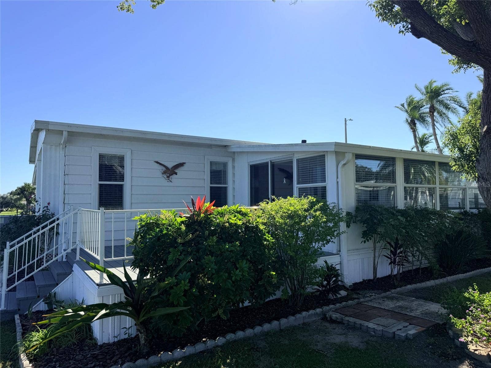 182 N SAINT THOMAS CIRCLE, Apollo Beach, FL 33572 Rear Exterior