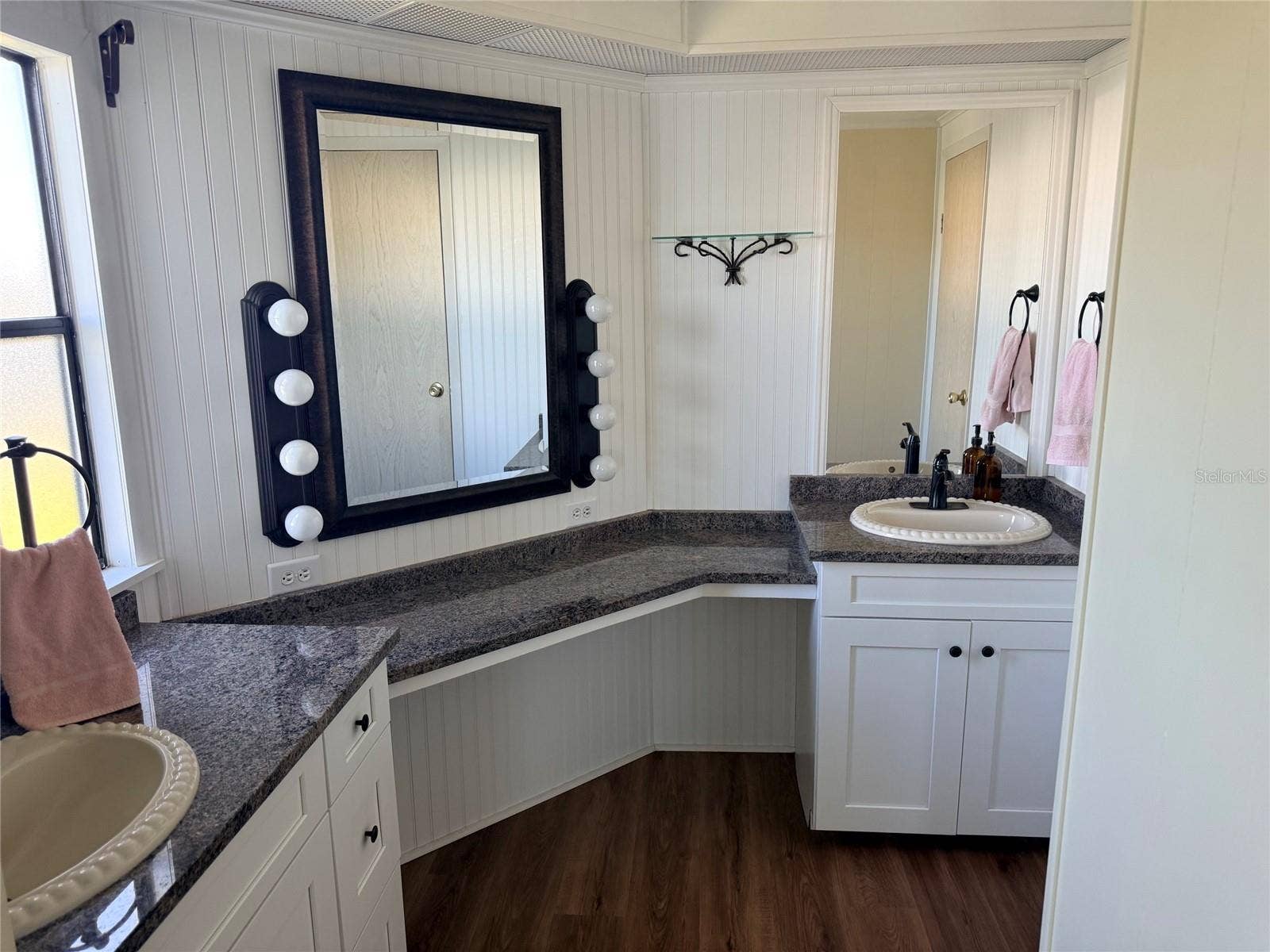 182 N SAINT THOMAS CIRCLE, Apollo Beach, FL 33572 Primary Bath