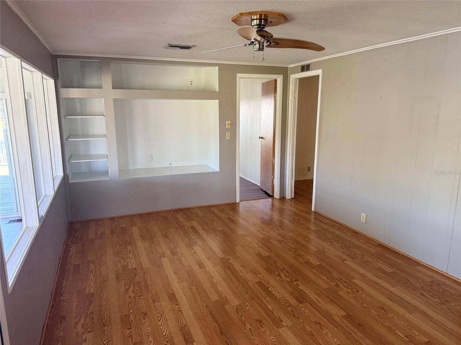 182 N SAINT THOMAS CIRCLE, Apollo Beach, FL 33572 Family Room