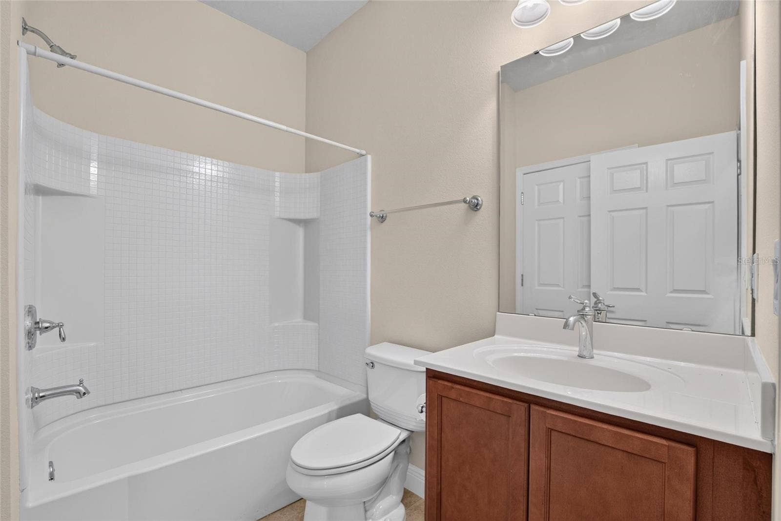 5504 SUNSET FALLS DRIVE, Apollo Beach, FL 33572 2nd bathroom