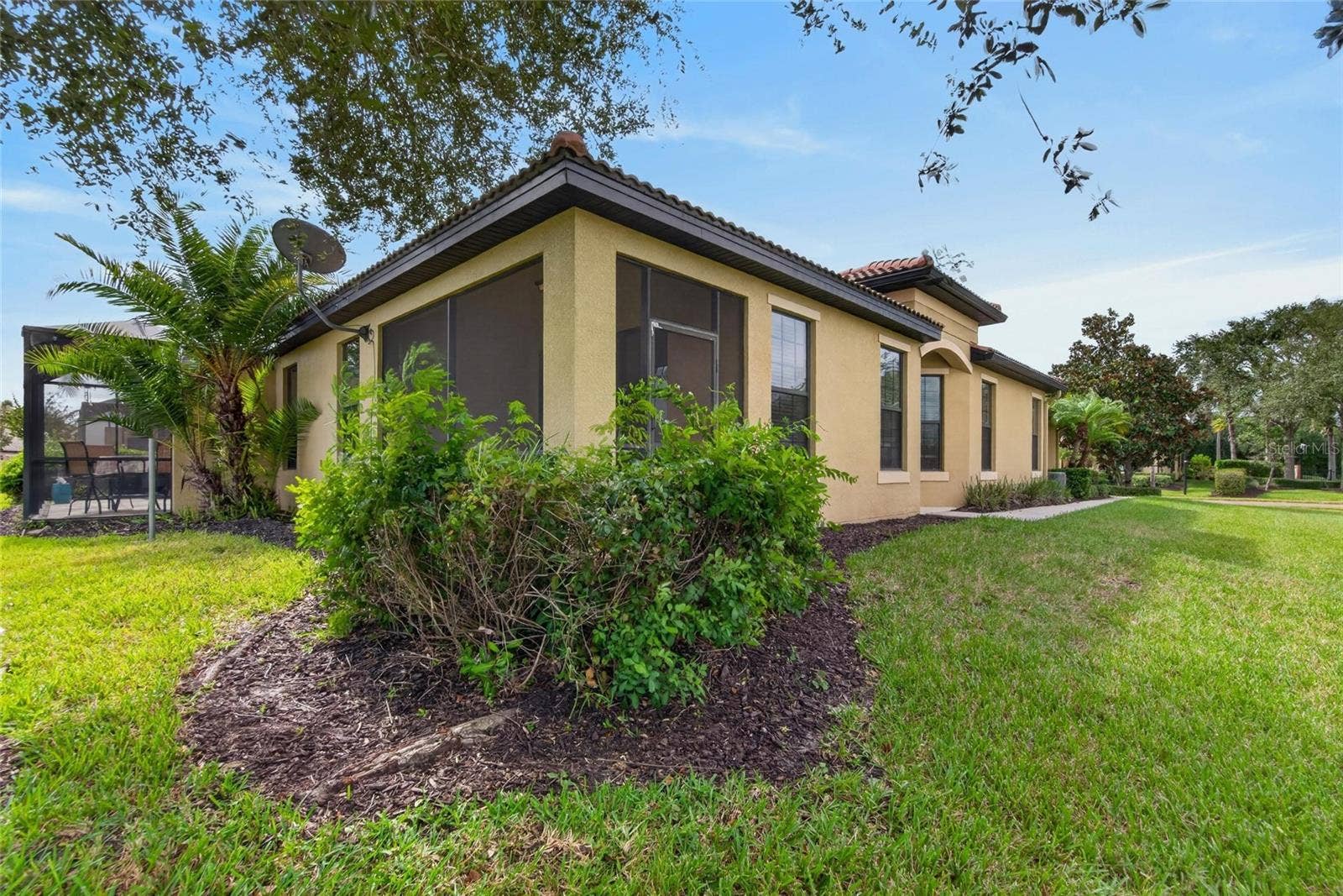 5504 SUNSET FALLS DRIVE, Apollo Beach, FL 33572 Rear of Villa