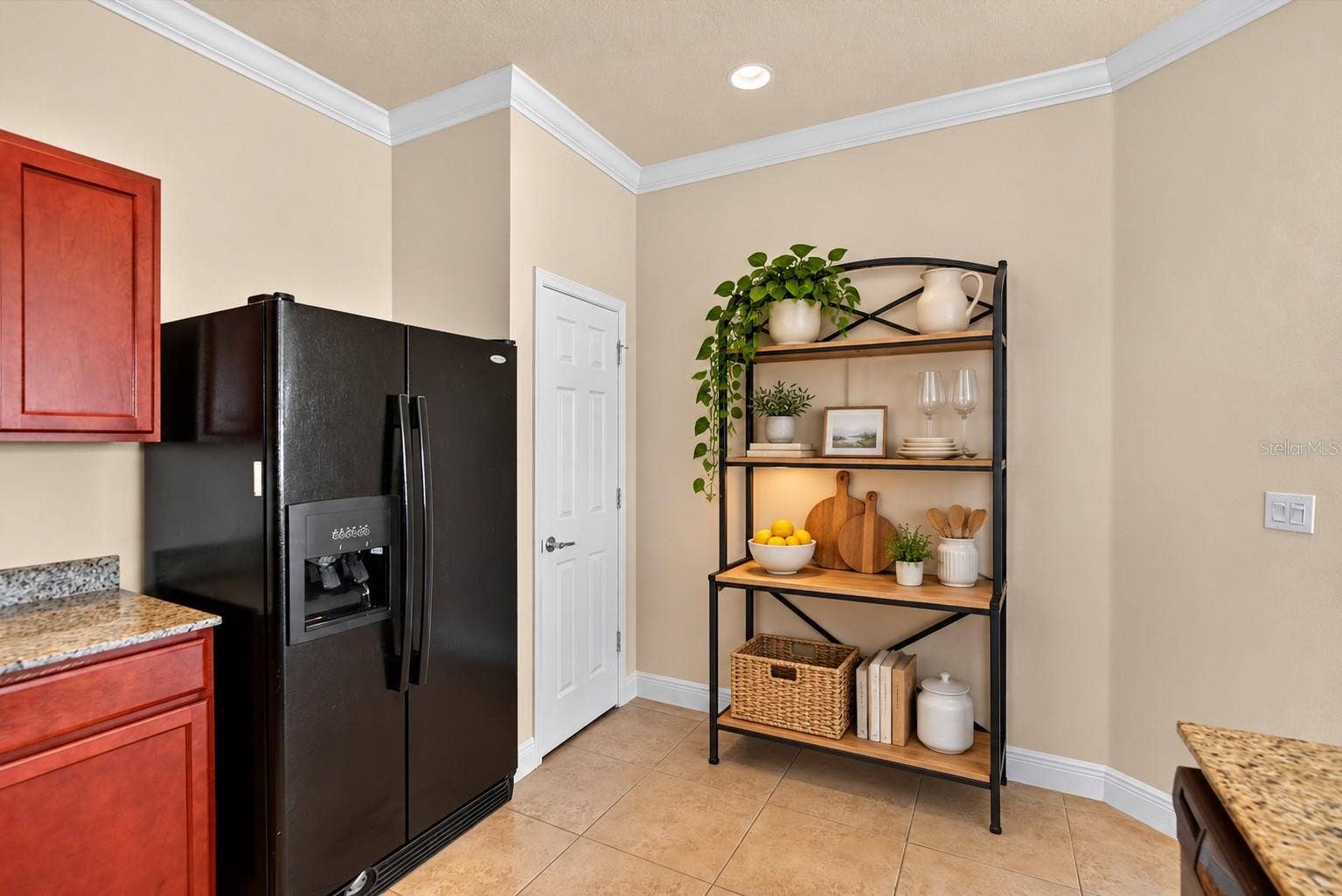 5504 SUNSET FALLS DRIVE, Apollo Beach, FL 33572 Virtual kitchen